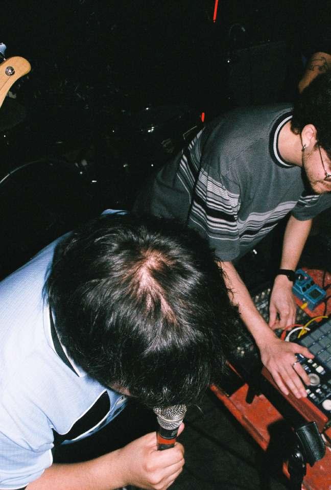 Foto de fondo de enlaces. Joan y Álvaro desde arriba tocando